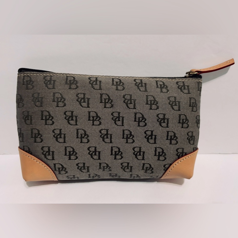 Dooney & Bourke Small Cosmetic Case Black/Tan